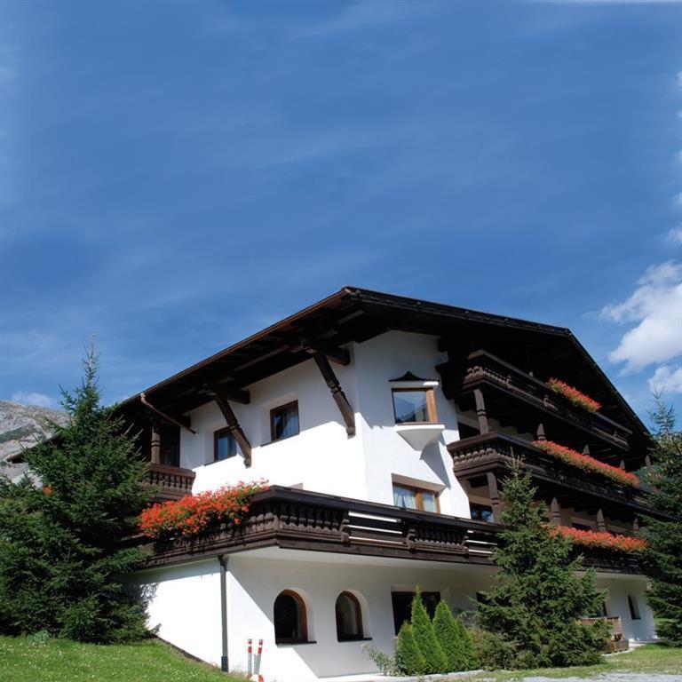 Quality Hosts Arlberg - Afoch Fei - Das Landhaus St. Anton am Arlberg Eksteriør bilde