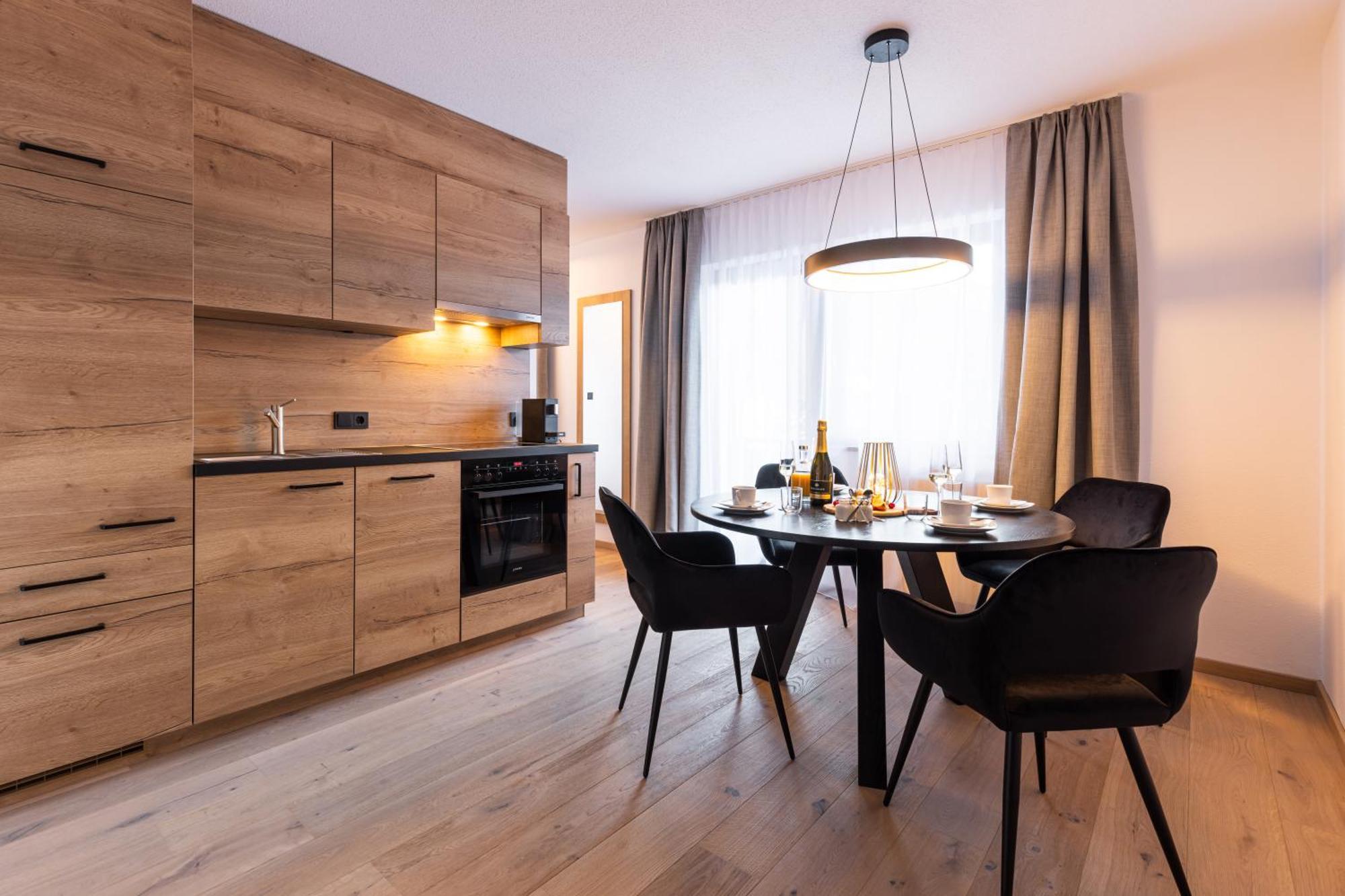 Quality Hosts Arlberg - Afoch Fei - Das Landhaus St. Anton am Arlberg Eksteriør bilde