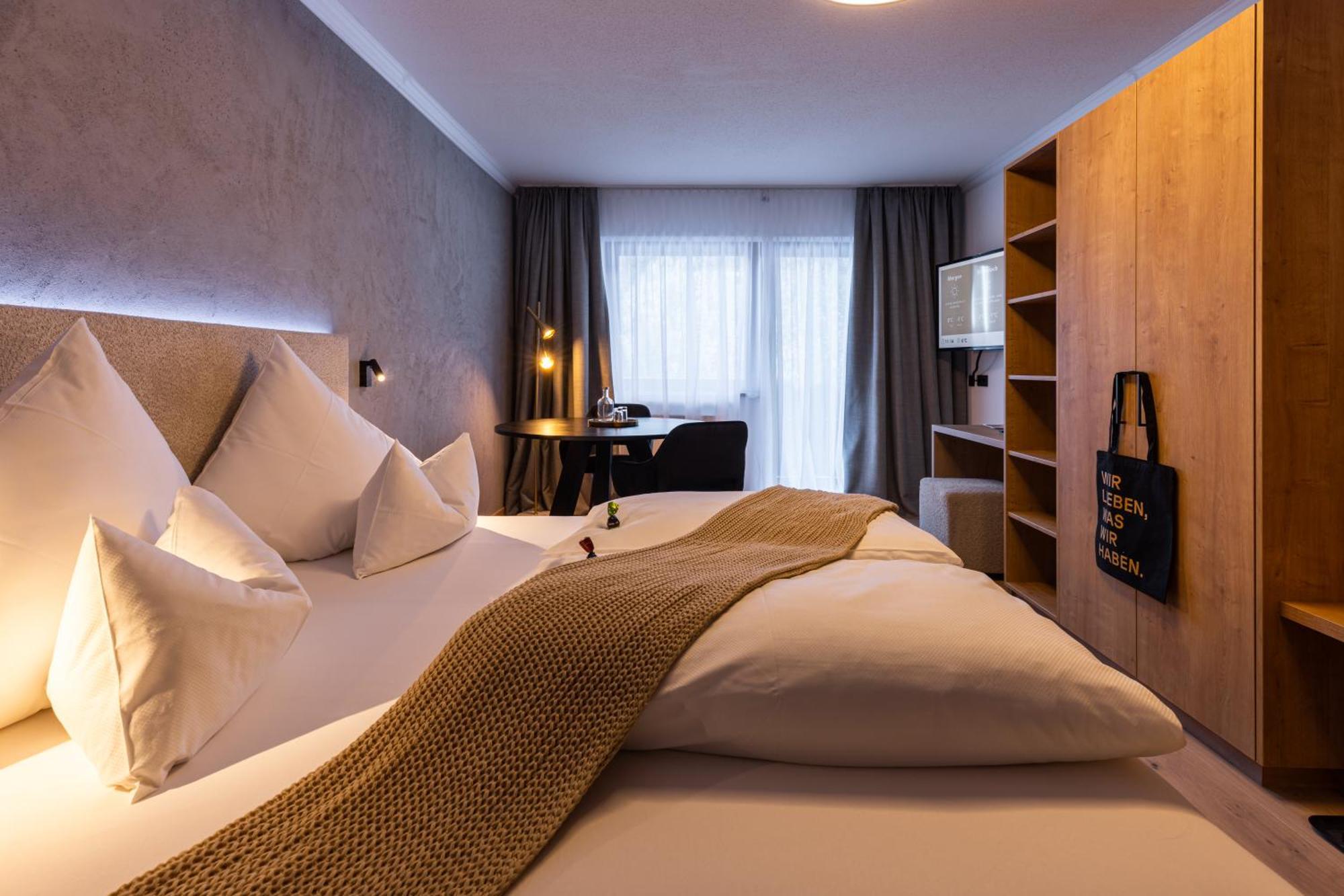 Quality Hosts Arlberg - Afoch Fei - Das Landhaus St. Anton am Arlberg Eksteriør bilde